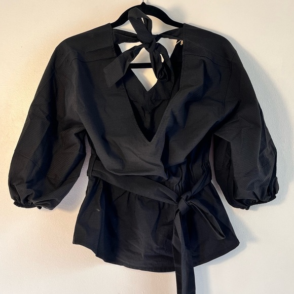 New Aligne Co guava black tie in back balloon sleeve top - Picture 6 of 6